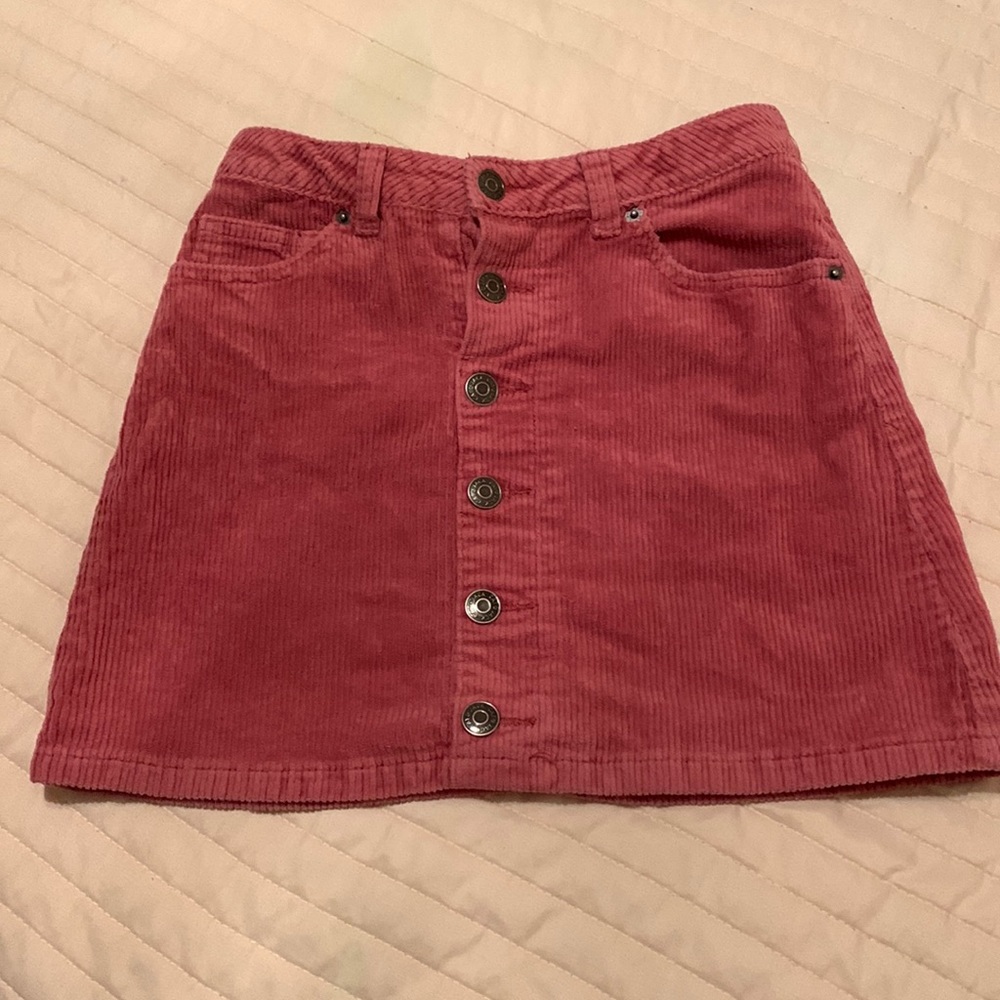 Girls Cat & Jack dusty rose corduroy skirt- size 7/8